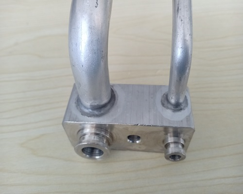 628615a21aa7e.png 汽车空调管路压板类焊接案例2.png