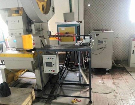 62b925c6d9c1c.jpg 黄铜透热炉.jpg